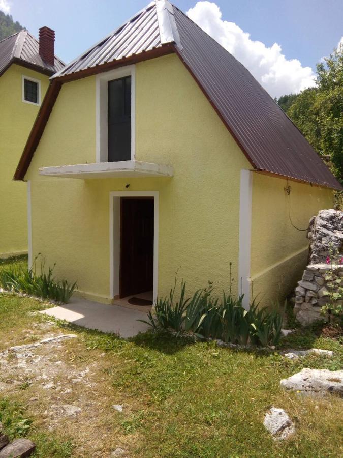 Bujtina Ahmetaj Villa Valbone Exterior photo